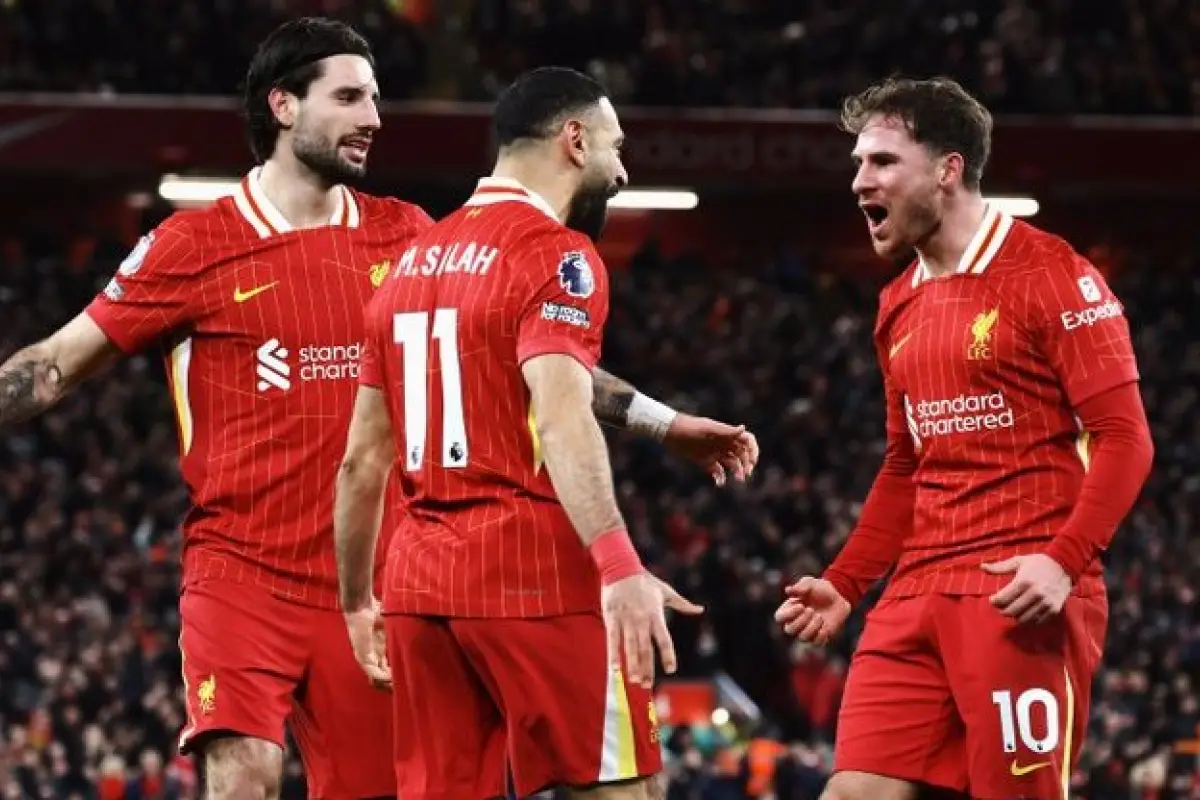 La Premier League entra en su fase decisiva con el derbi entre Liverpool y Everton, 