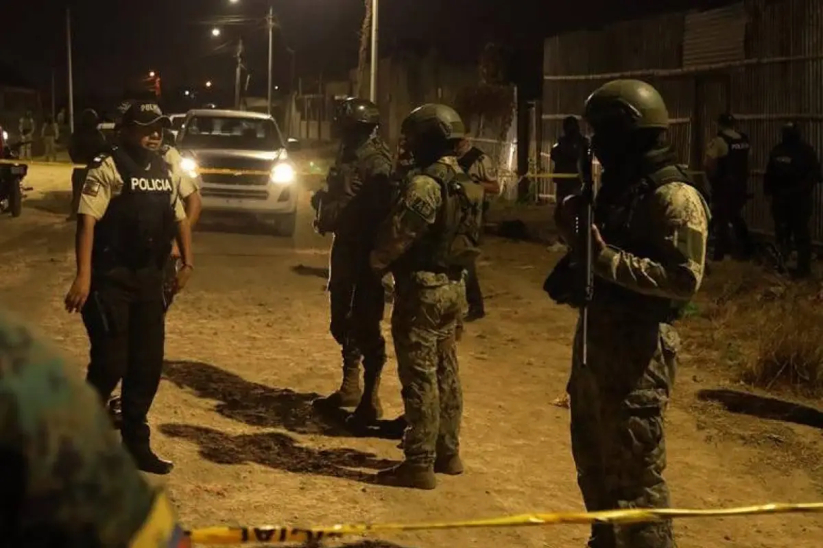 Seis personas, incluida una adolescente, resultaron asesinadas durante un ataque armado perpetrado por quince sicarios.