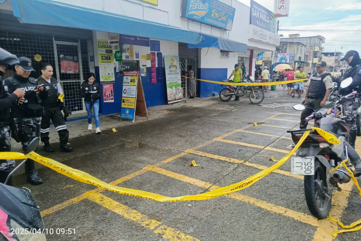 Tres heridos en asalto