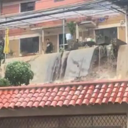 Intensas lluvias provocan daños estructurales en vivienda de El Tejar, Cuenca