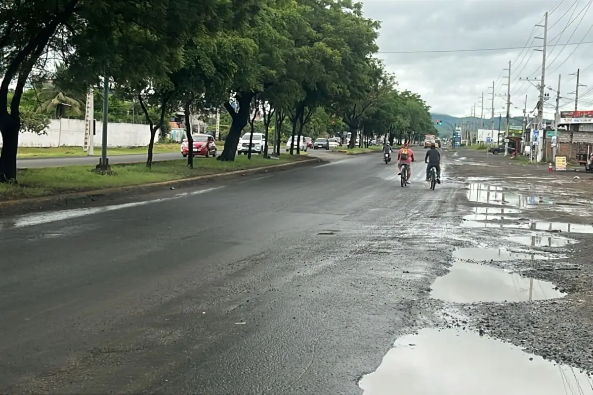 Roberto Luque Intervención vial en Manabí es impostergable