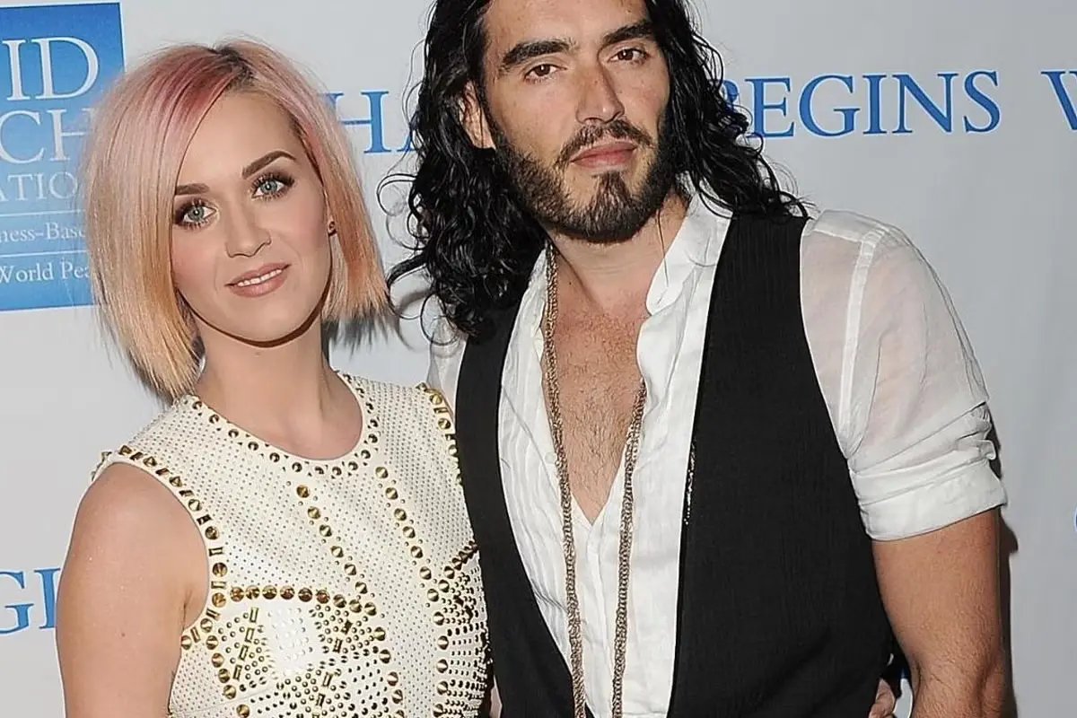 Russell Brand, exesposo de Katy Perry, es acusado de violación y agresión sexual en Reino Unido