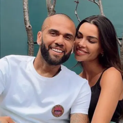 Joana Sanz y Dani Alves, recién liberado, esperan a su primera hija en común