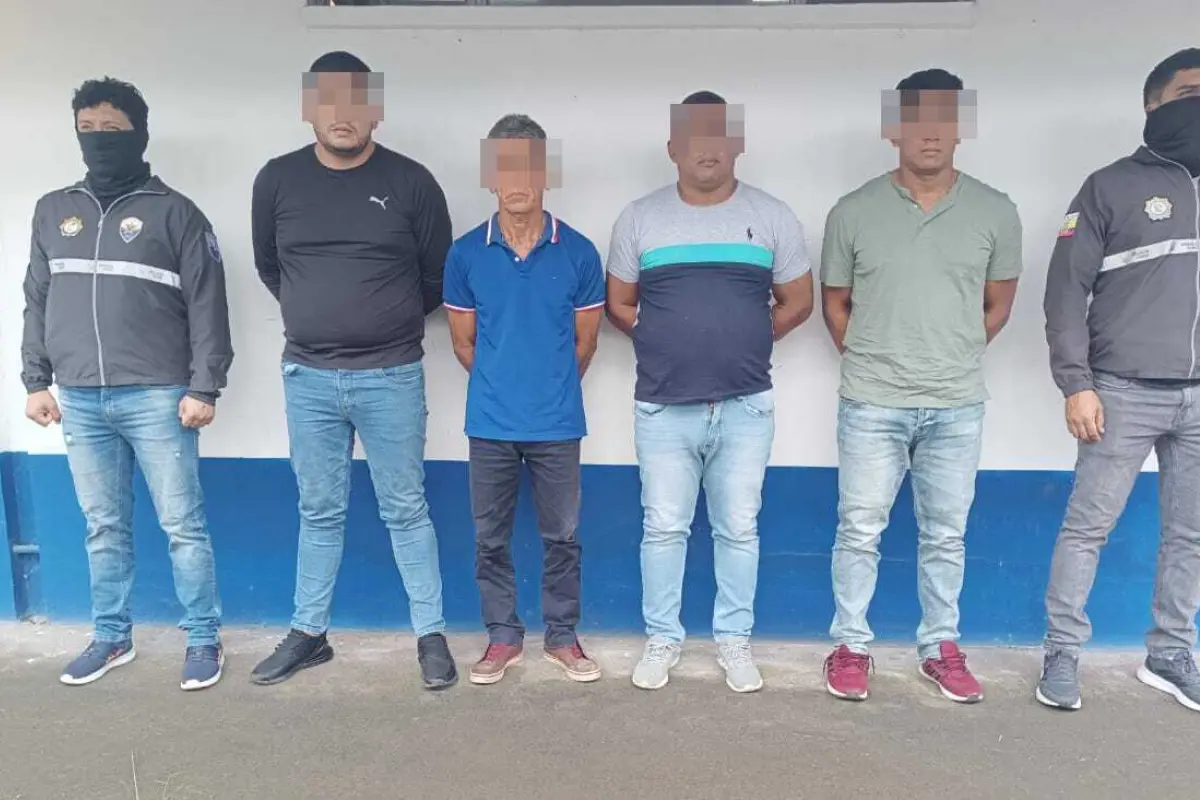 Detienen a asaltantes de carreteras en Santo Domingo de los Tsáchilas serían miembros de 'Los Lobos', según la Policía