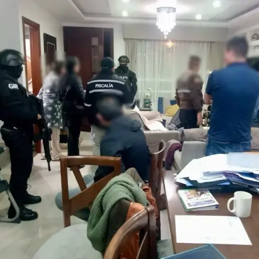 Alcalde de Riobamba es vinculado, por la Fiscalía, a una investigación por presunto tráfico de influencias