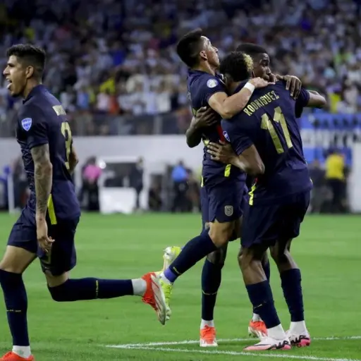 La Federación Ecuatoriana de Fútbol rechaza acusaciones de injerencias en convocatorias de la selección