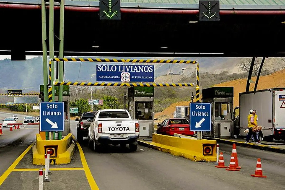 Manabí Vial bajo escrutinio Cuestionamientos a la administración de la vía Portoviejo-Montecristi