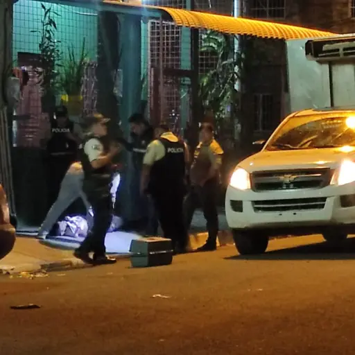 Balacera en Manta: persecución mortal deja un muerto y un herido en estado crítico