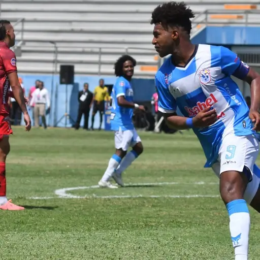 El Manta FC vence a Mushuc Runa y se aleja lentamente del fondo de la tabla en la LigaPro