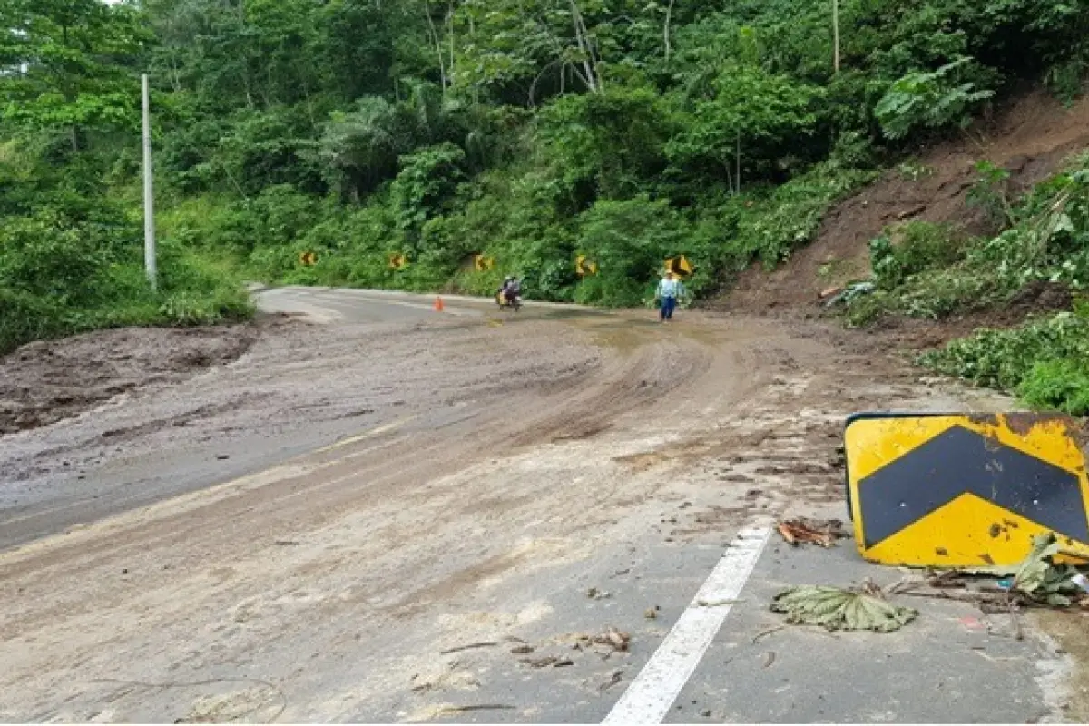 Manabí: carreteras estatales en crisis por lluvias y falta de mantenimiento