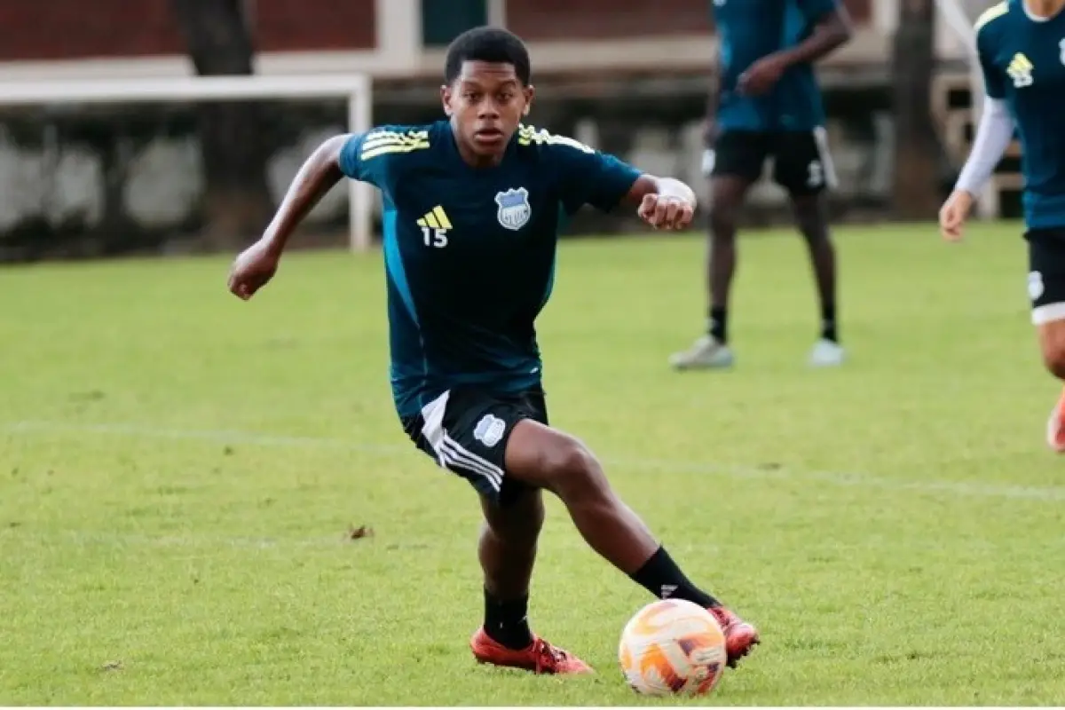 uis Fragozo, jugador de Emelec. Foto: @CSEmelec