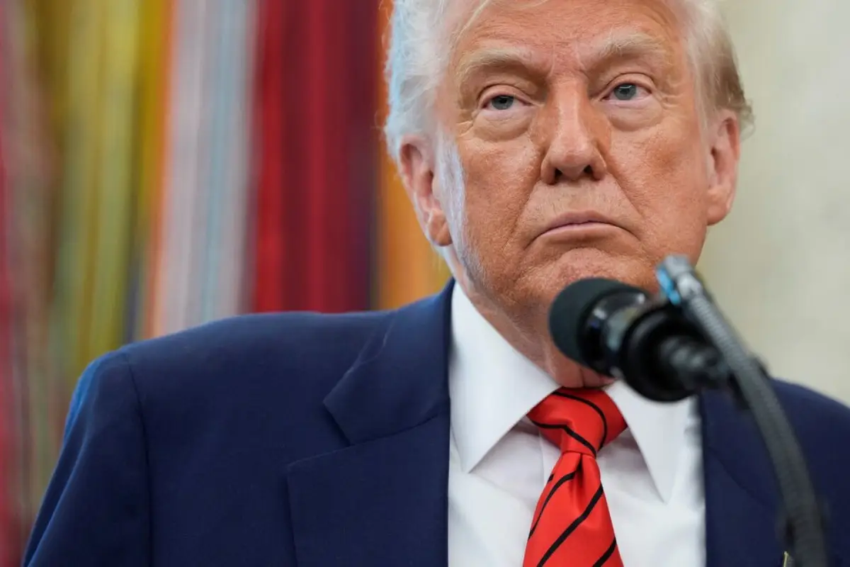 Trump pide a India y Pakistán detener ataques y ofrece mediación