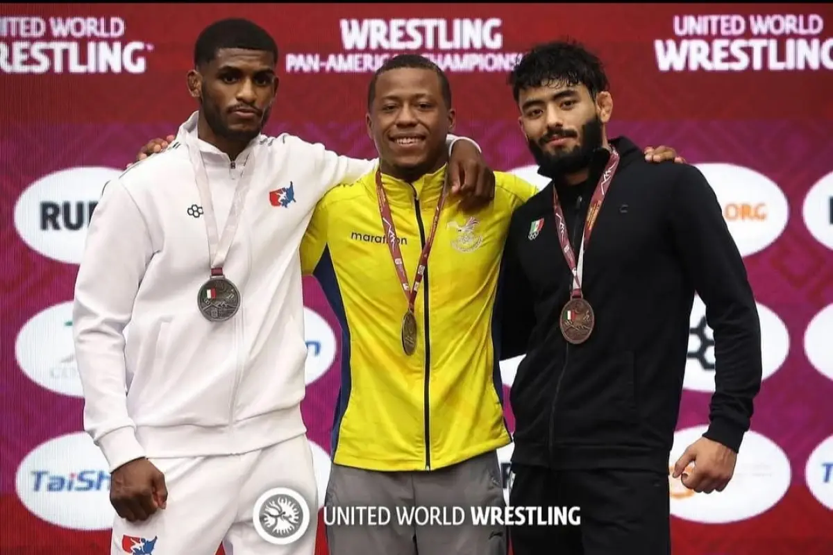 Jeremy Peralta se corona campeón panamericano senior de lucha en Monterrey
