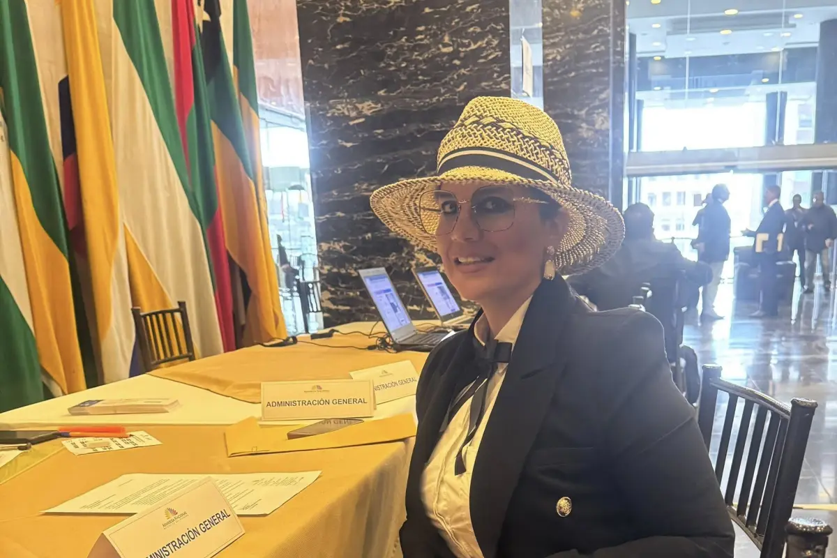 La asambleísta Mónica Salazar, excorreísta, se integra al bloque de ADN y sus aliados