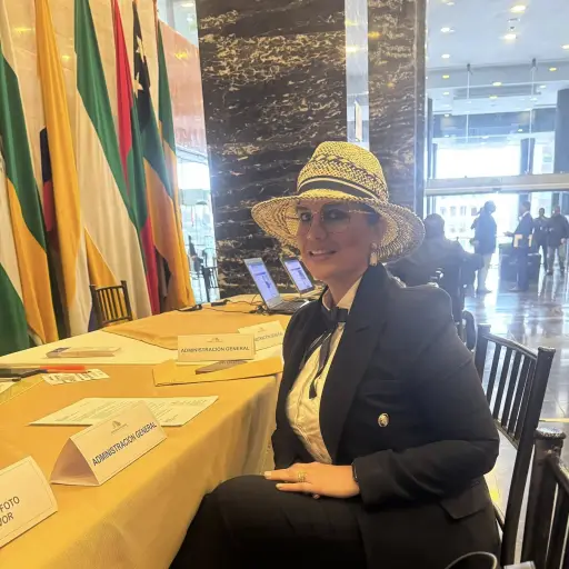 La asambleísta Mónica Salazar, excorreísta, se integra al bloque de ADN y sus aliados