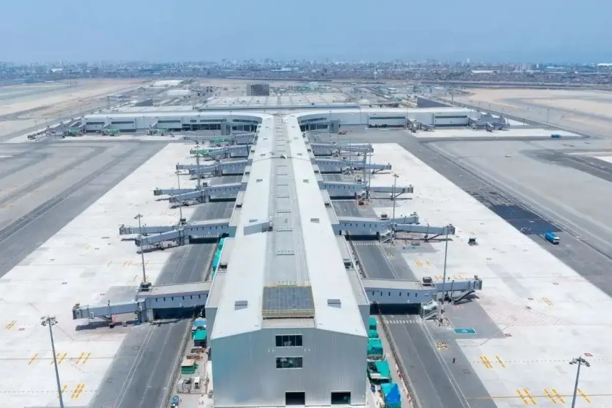 Dina Boluarte, presidenta de Perú, inauguró el nuevo Aeropuerto Internacional Jorge Chávez en Lima, este viernes 30 de mayo del 2025.