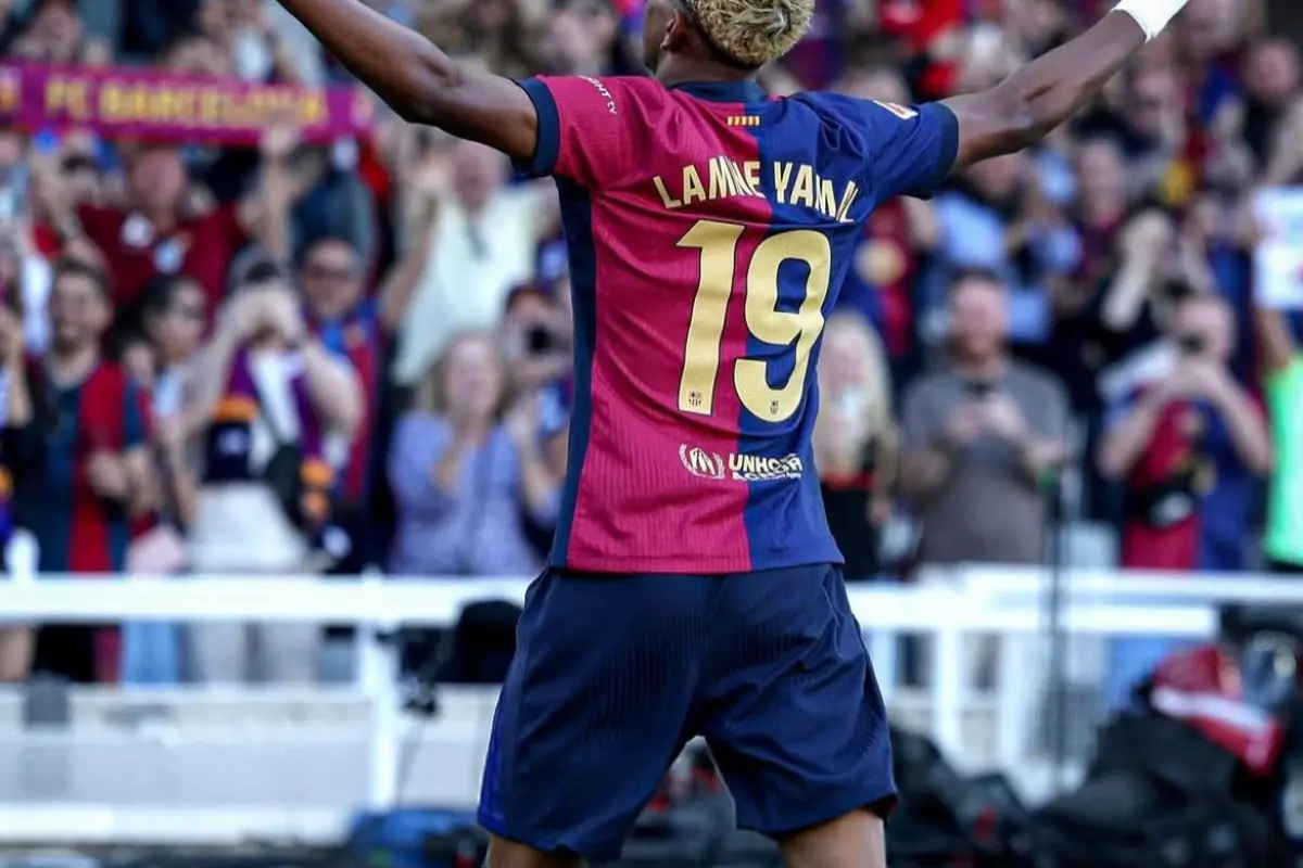 El futbolista Lamine Yamal sella su futuro con el FC Barcelona hasta 2031