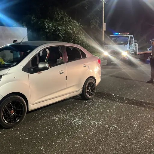 Conductor gravemente herido tras ataque a balazos en la vía Montecristi-Portoviejo