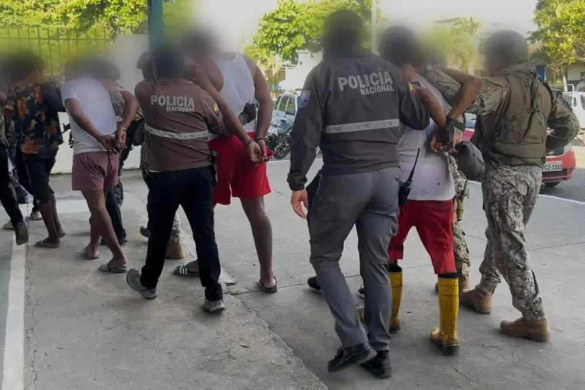 Catorce detenidos en operativo contra grupo criminal “Los Tiguerones” en Esmeraldas