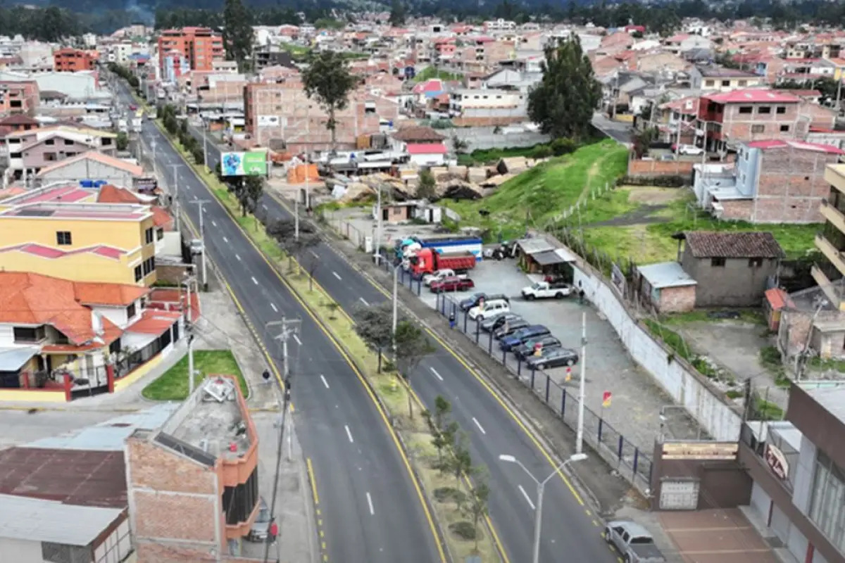 Vía Cuenca-Guayaquil: Avanza el desarrollo de proyecto vial que unirá a las provincias de Azuay y Guayas. (Ministerio de Transporte).