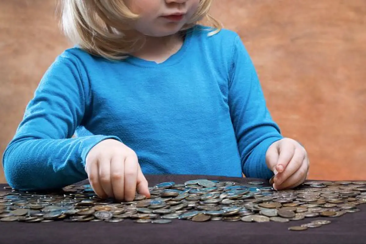 ¿Qué hacer cuando un niño se traga una moneda?