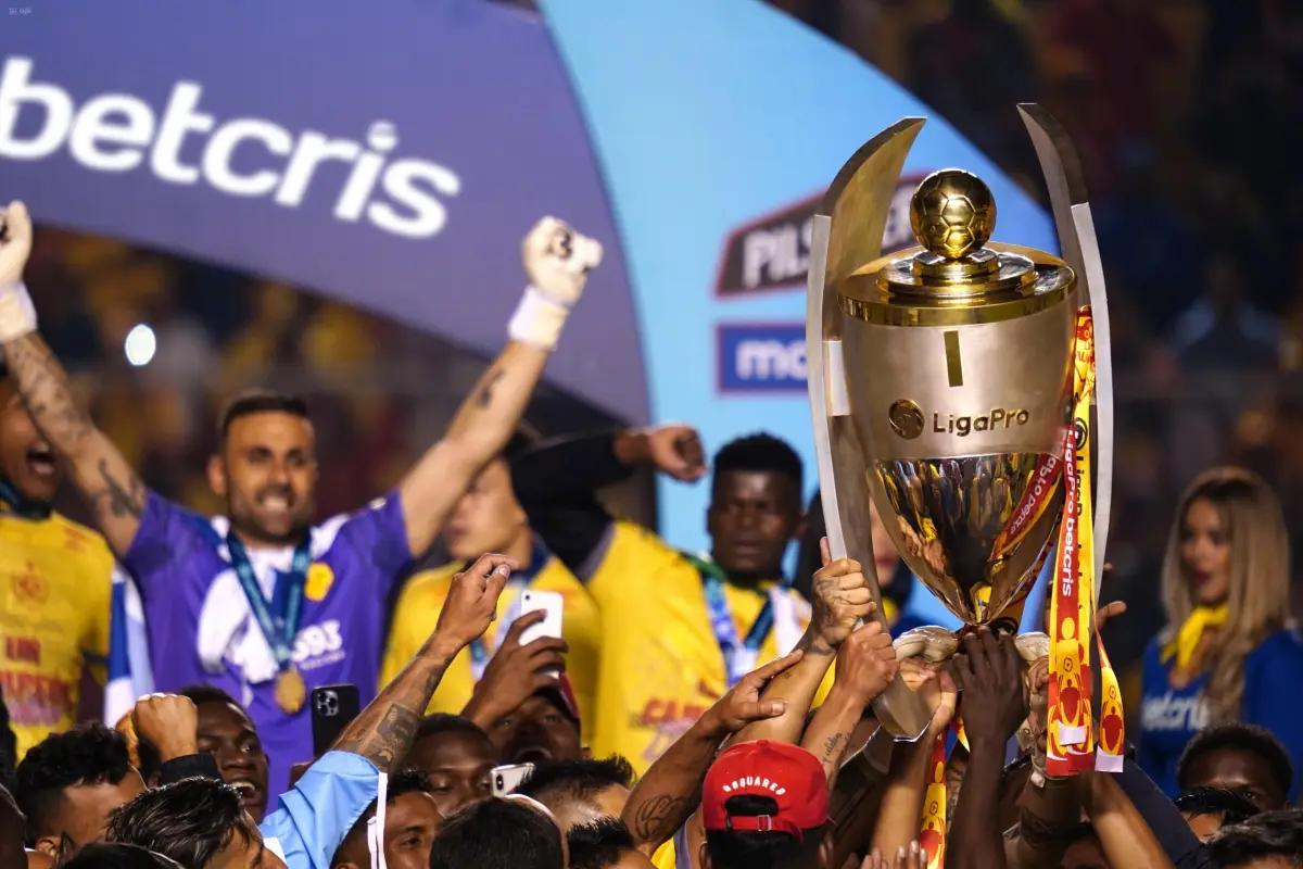 Aucas insiste en recibir premio de campeón 2022: audiencia ante el TAS será el 25 de junio