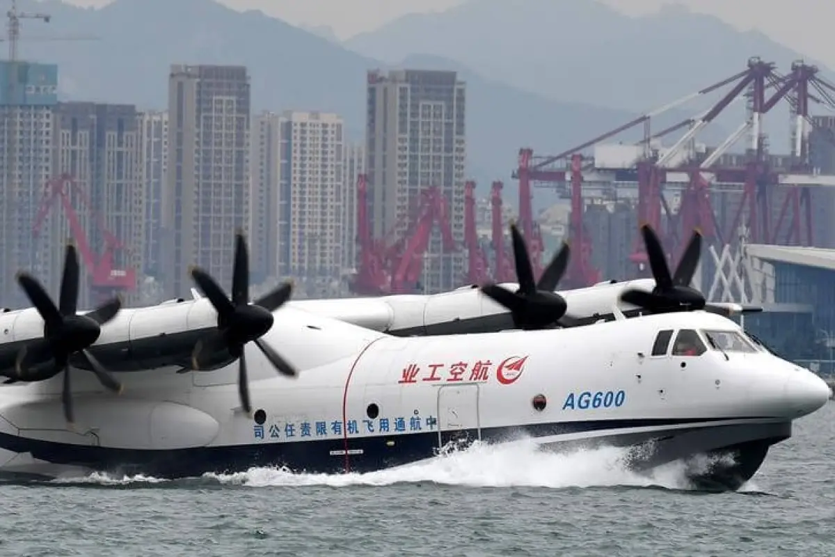 China ha autorizado la producción en masa del AG600, el avión anfibio más grande del mundo.