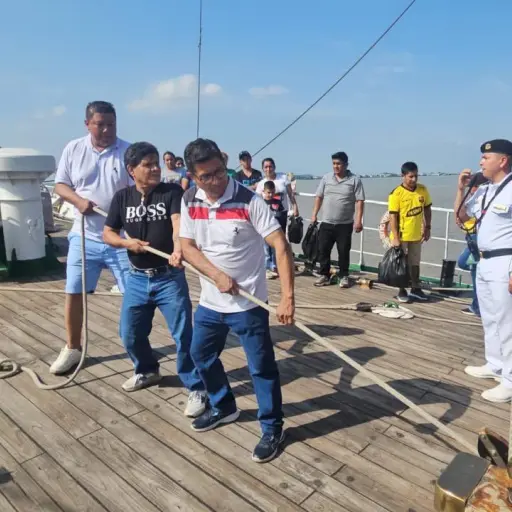 Buque Escuela Guayas abre sus puertas en Guayaquil para visitas únicas
