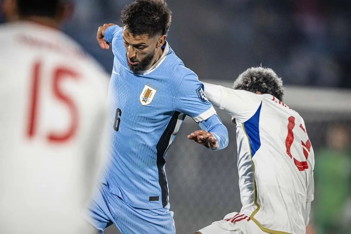 Uruguay venció 2-0 a Venezuela en la fecha 16 de las eliminatorias sudamericanas rumbo al Mundial 2026. Con goles de Rodrigo Aguirre y Giorgian de Arrascaeta,