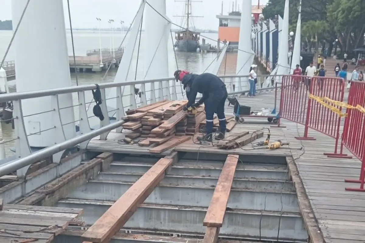 Los trabajos de renovación en el Malecón 2000 no solo buscan mejorar la infraestructura, sino también generar empleo y fomentar la participación comunitaria.