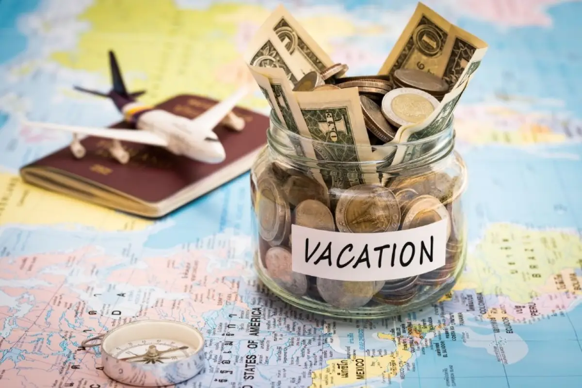 Planificar un presupuesto detallado es clave para disfrutar de unas vacaciones sin comprometer las finanzas personales