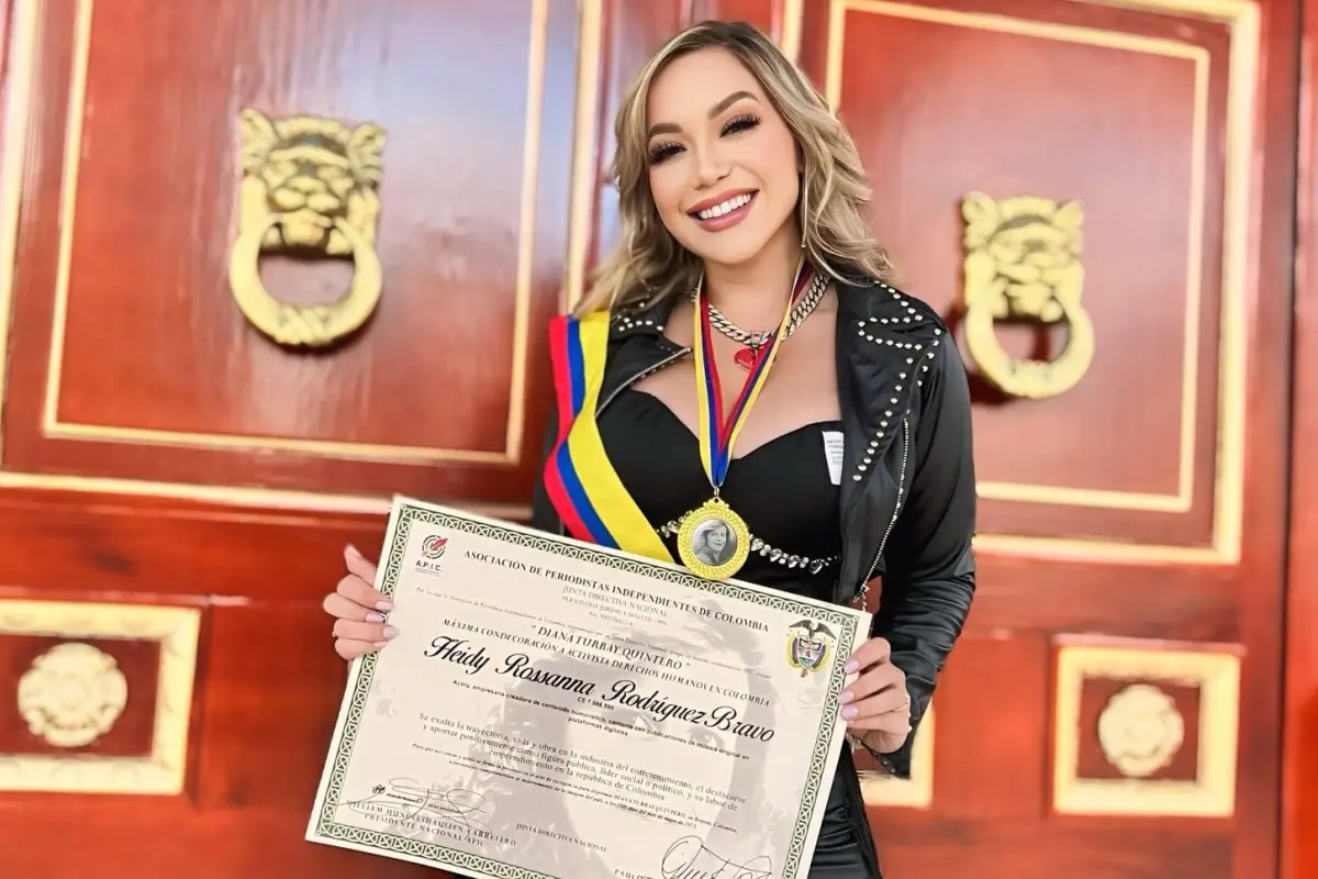 Rossanna brilla en Colombia: Artista ecuatoriana fue condecorada con el prestigioso premio Diana Turbay
