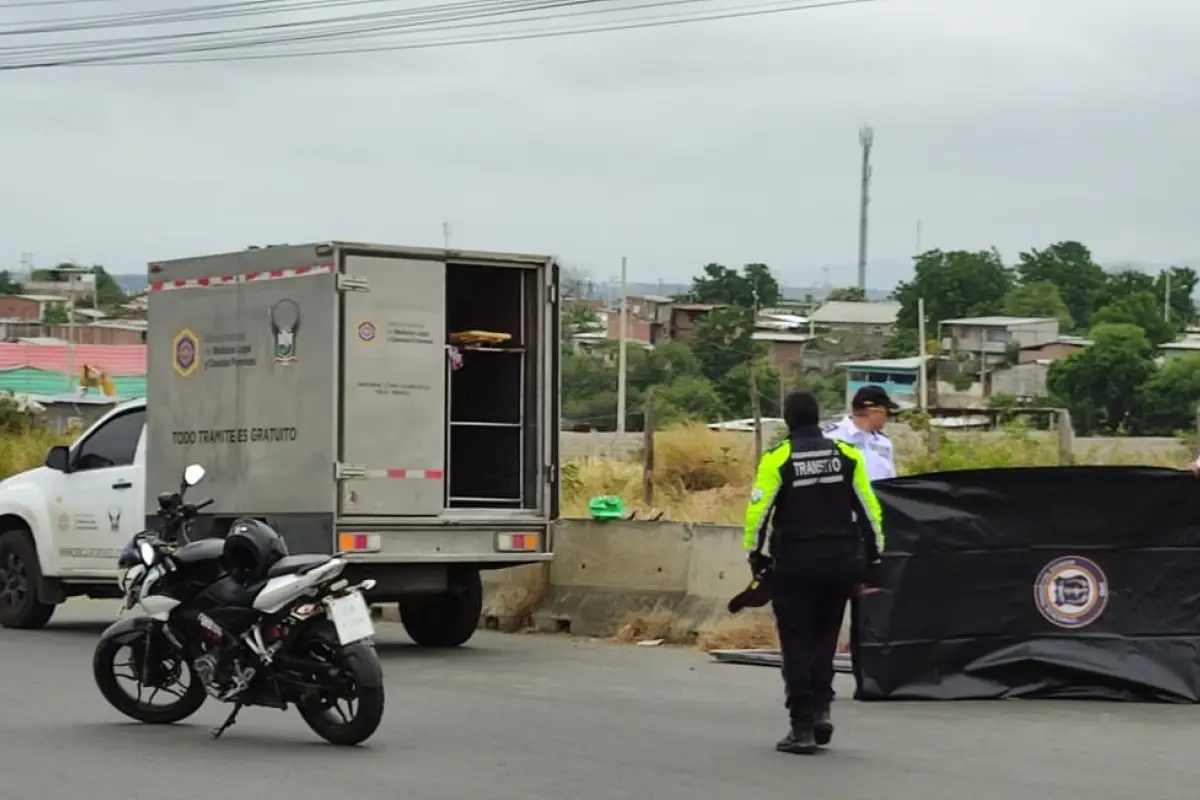 Dos personas murieron en Manta por accidentes viales. Las víctimasson: Jostin Jair Velastegui Guerrero y Hanny Maikelis Merchan Pérez.