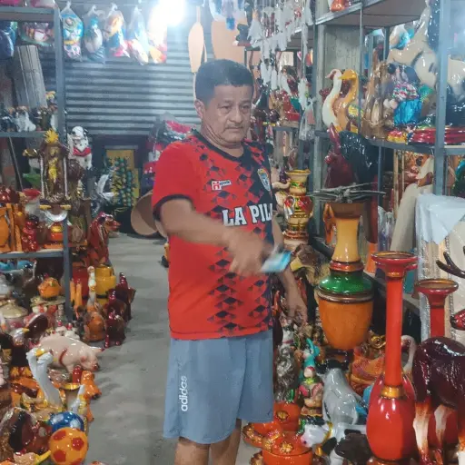 Artesanos de La Pila en Montecristi luchan contra la crisis económica y el olvido estatal