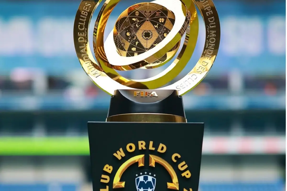 El trofeo del Mundial de Clubes, cuyo campeón se conocerá el 13 de julio del 2025.