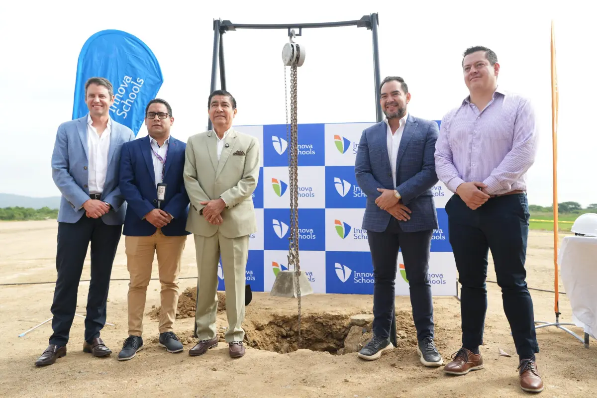 Innova schools, El evento de colocación de la primera piedra reunió a autoridades locales de educación y familias.

