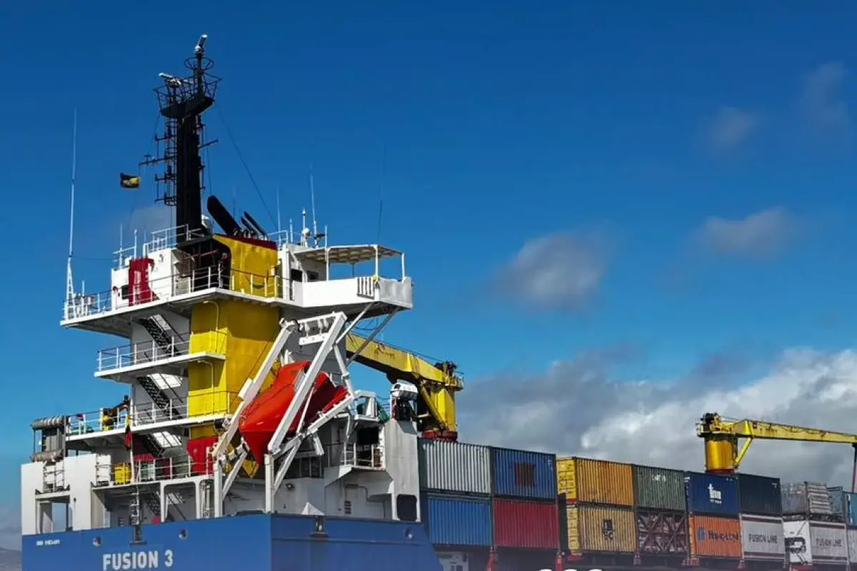 Mejoras en el transporte marítimo de carga hacia Galápagos impulsan abastecimiento