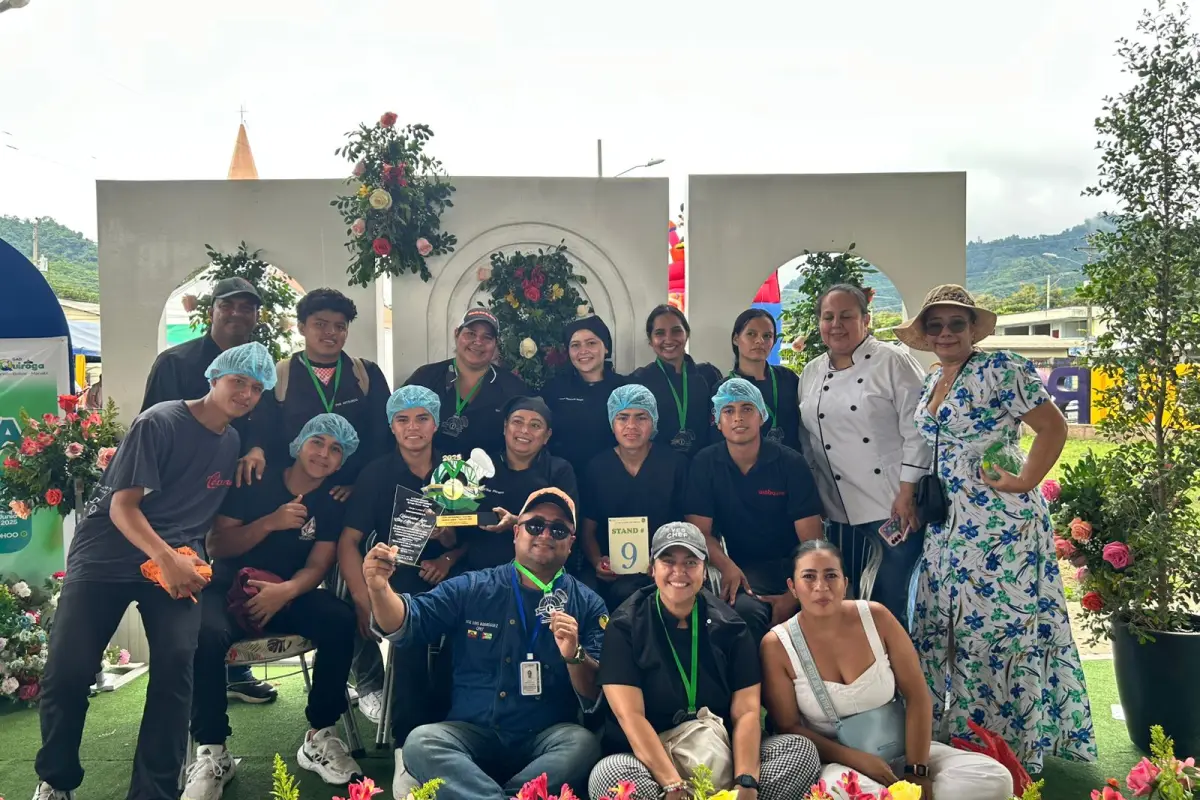 Uno de los grupos que destacó durante la feria en Quiroga.