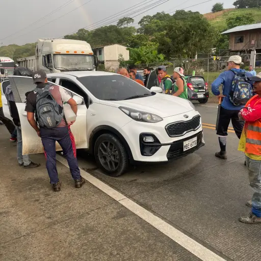 Asesinan de varios disparos a secretario de Fiscalía en la vía Chone-Tosagua