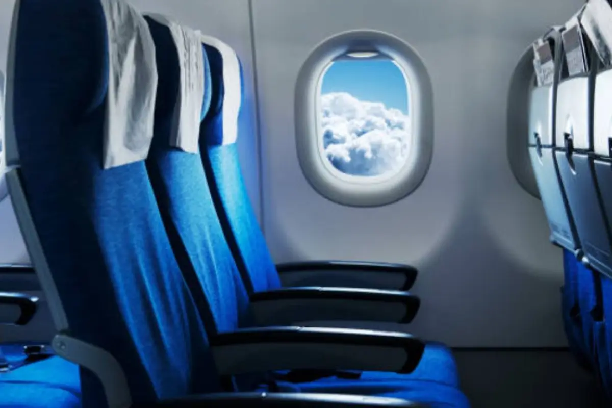 ¿Dónde sentarse para sobrevivir? Revelan el asiento más seguro del avión