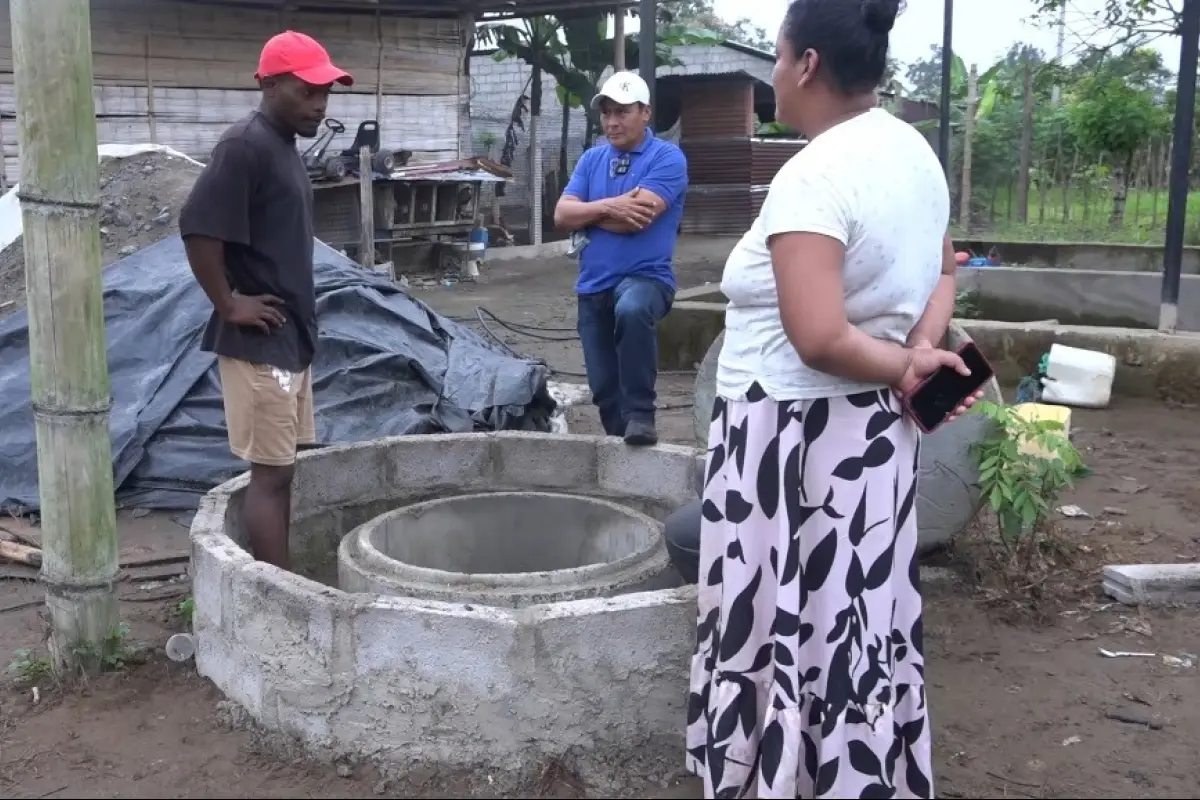 Cuatro hombres mueren asfixiados al intentar rescatar un cilindro de gas en un pozo de Quinindé