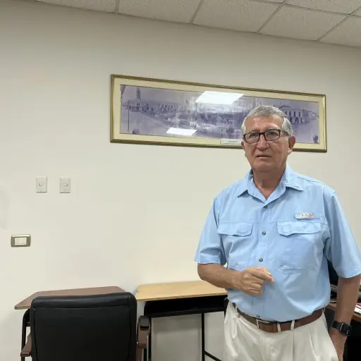 El tesoro fotográfico de Ramiro Molina, traslada a un viaje por la historia de Portoviejo