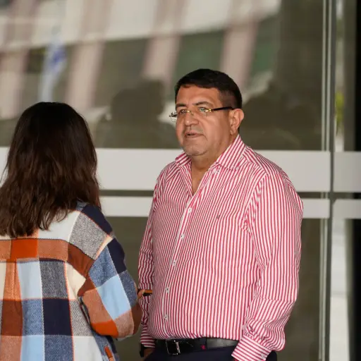 ¿Quién es Santiago Díaz? El polémico asambleísta con orden de captura y recompensa