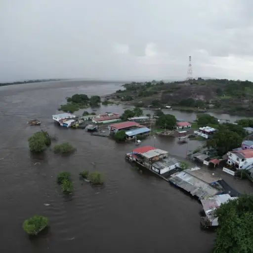 Desbordamiento del río Orinoco deja 199 familias damnificadas en Amazonas, Venezuela