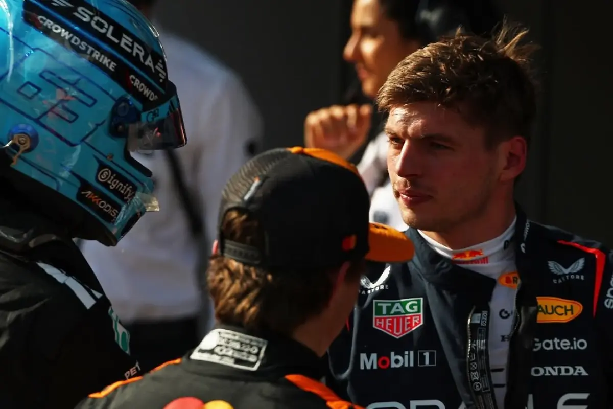 Helmut Marko desmiente rumores sobre la salida de Max Verstappen de Red Bull en 2025