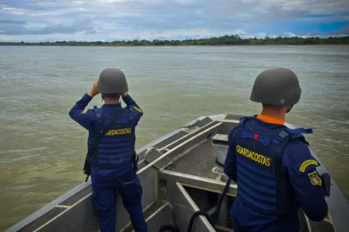 La Armada de Colombia realiza operativos para lograr la seguridad y combatir el narcotráfico. FOTO Armada de Colombia,  