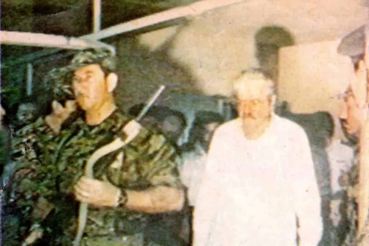 El 16 de enero de 1987, unidades pertenecientes a las fuerzas de seguridad de la Base Aérea Taura secuestraron al presidente León Febres Cordero. (Foto Ecuavisa).
