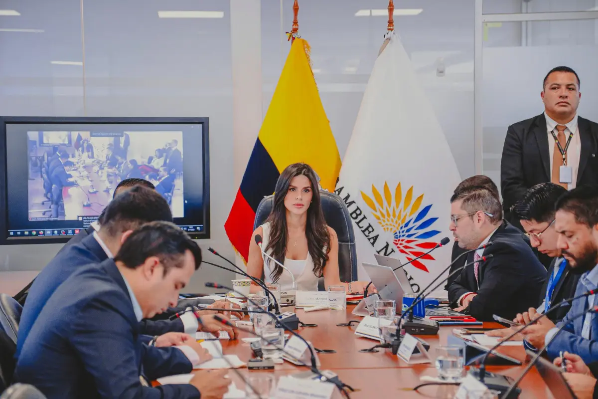 Comisión de Transparencia asume fiscalización directa de bonos anunciados en marzo