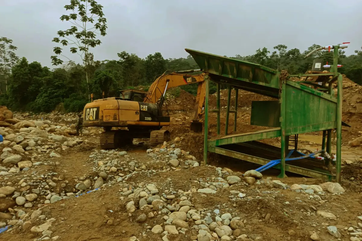 Arcom enfrenta minería Ilegal en Ecuador con nuevo presupuesto de  millones para 2026