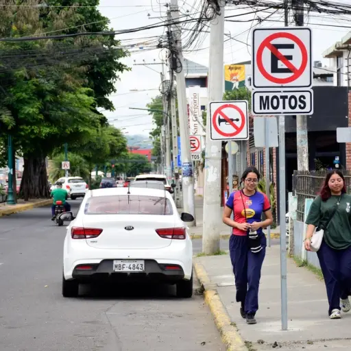 Operativos nocturnos logran reducir presencia de libadores en tres avenidas de Portoviejo